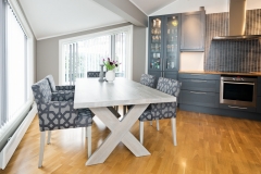 langbord graa8086