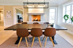 Ektvedt bord med stoler2094_ok