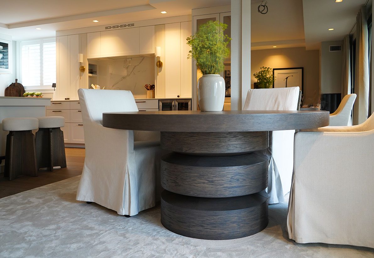 Millea-rundt-spisebord-5-br-Caiax-Interiordesign-foto-Hveem-low
