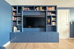 tv-reol-bokreol-stue4-statement-blue-brubakken-home-web